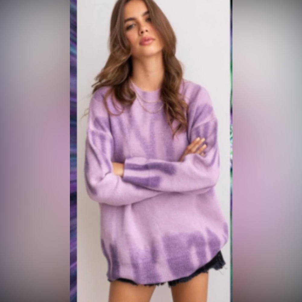 Long sleeve spray paint sweater - large